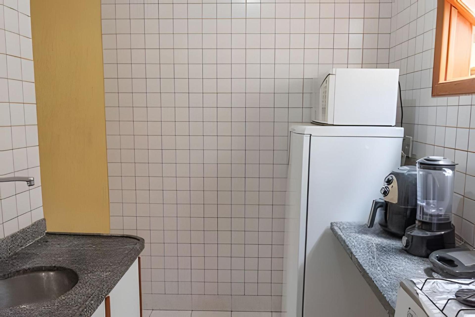 Em Frente A Praia De Taperapuan; Piscina; 1 Quarto; Wifi 300 Mbs; Estacionamento Gratuito 1 Veiculo Porto Seguro Exterior foto